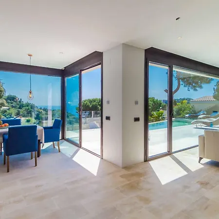 Villa Rosalicia *